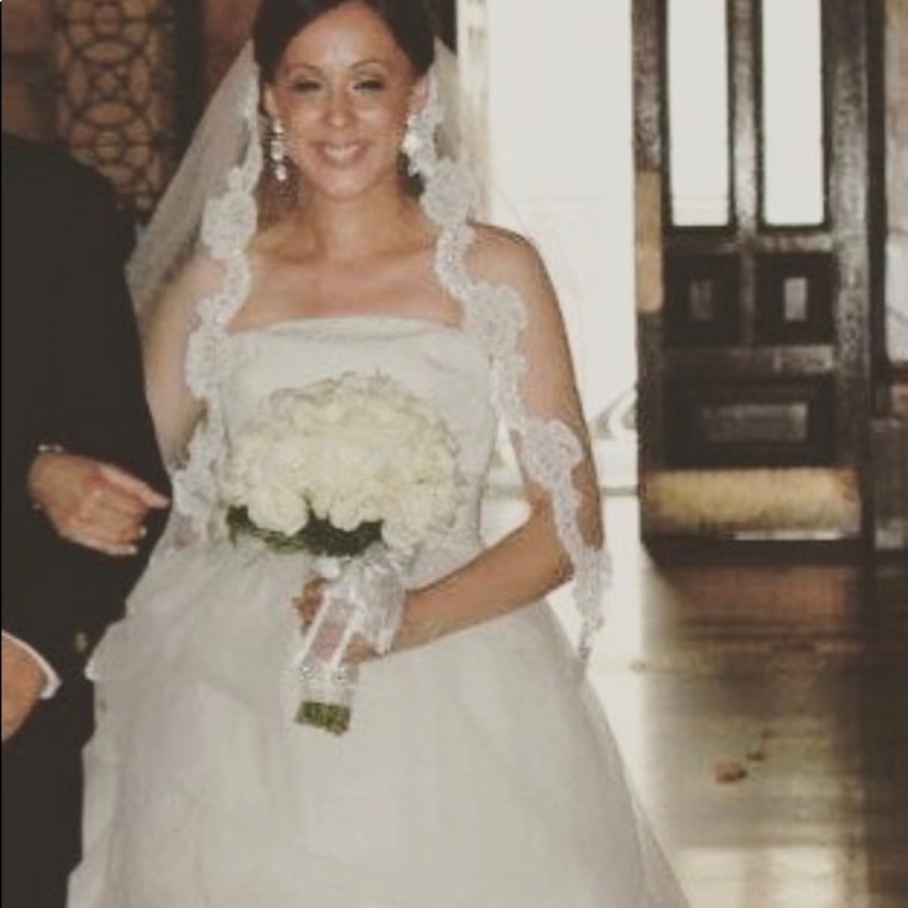 Vera Wang Wedding Dress